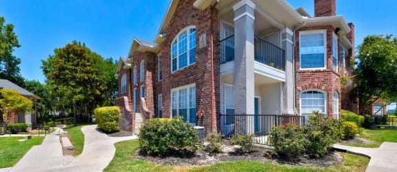 Whispering Creek Villas